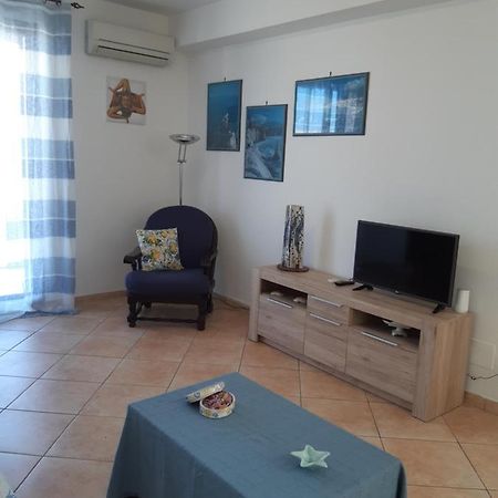 A Casa Di Loretta Apartment Terrasini Luaran gambar