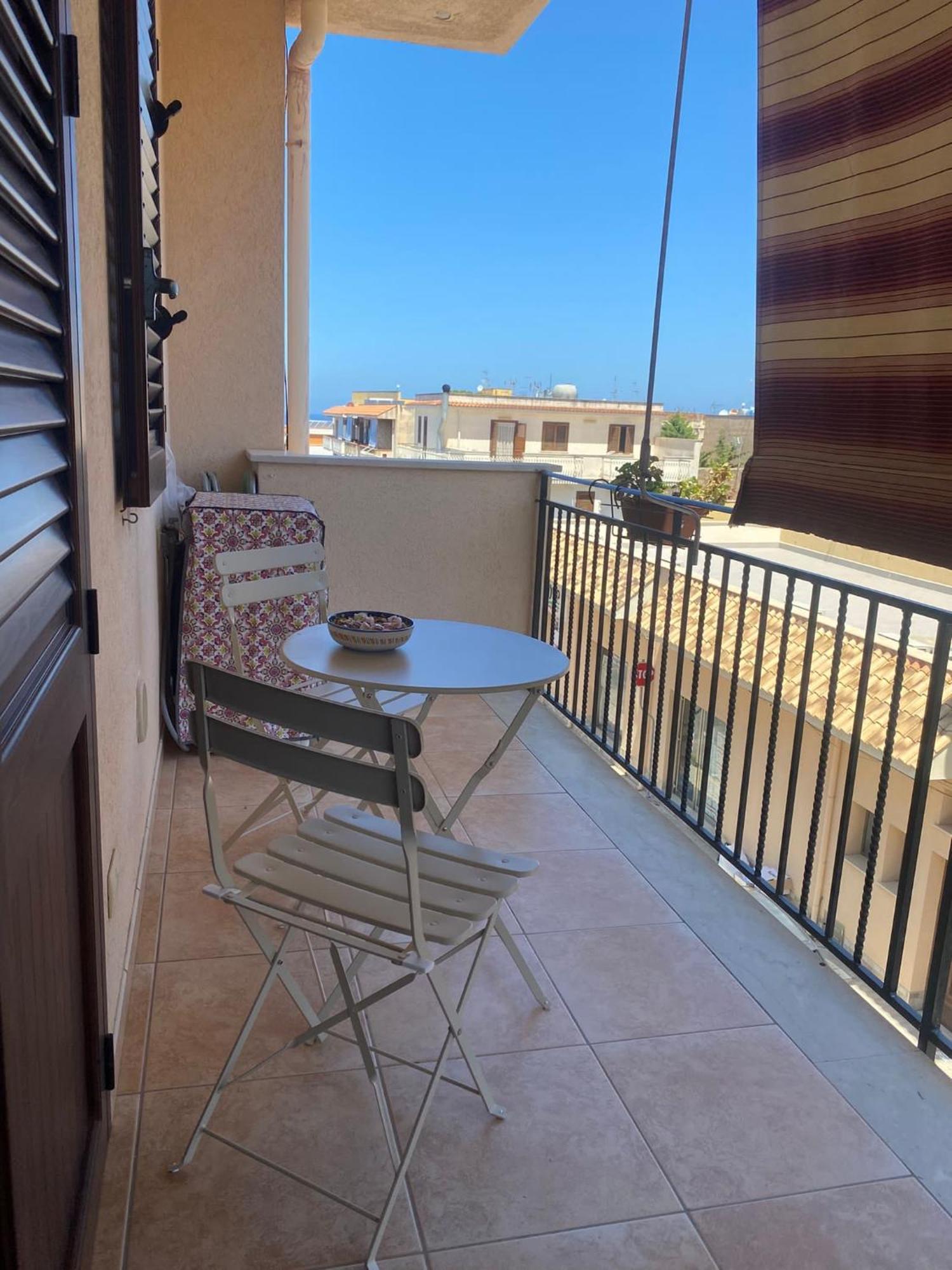 A Casa Di Loretta Apartment Terrasini Luaran gambar